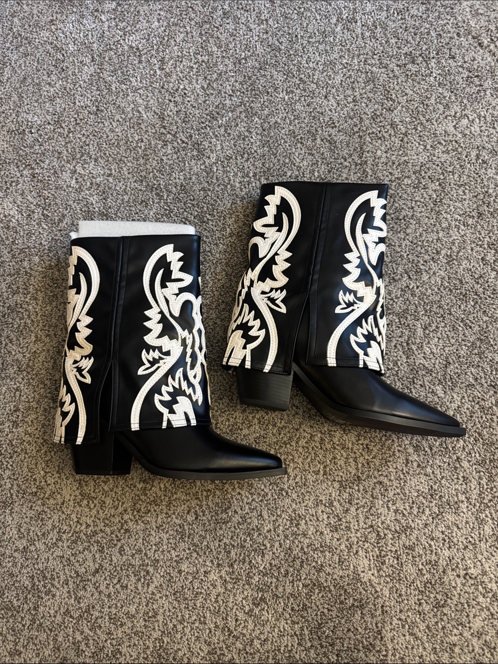 Azalea Wang Black & White Cowboy Boots